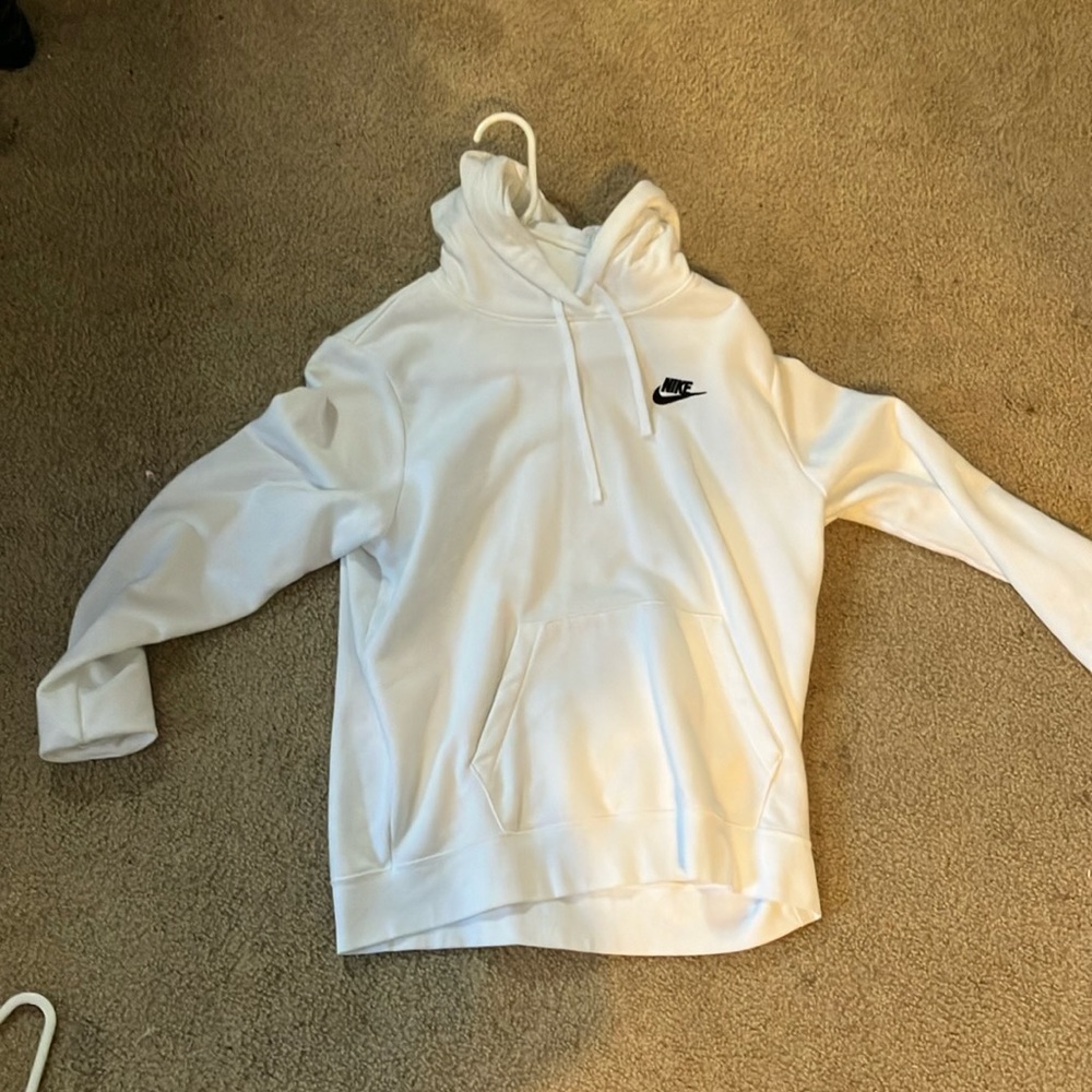 White Nike hoodie!!